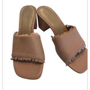 Bernardo iconic tan fringe sandals/slides with a heel size 7.5 M